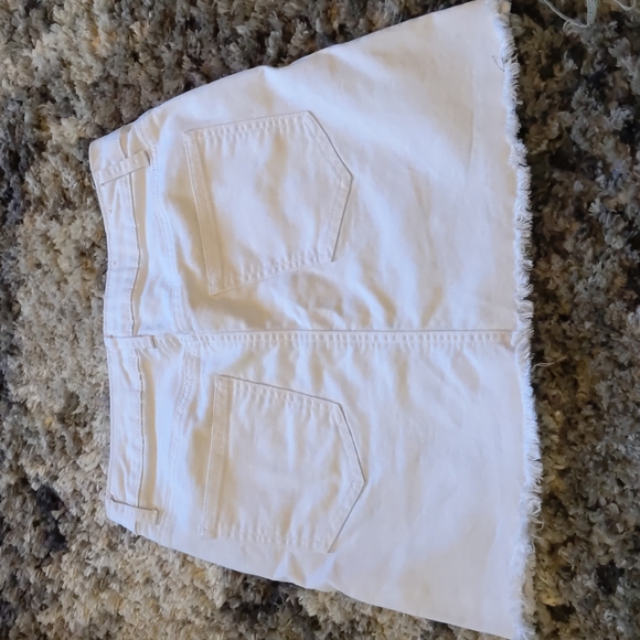 Altar'd State XS floral white jean skirt - Picture 7 of 9